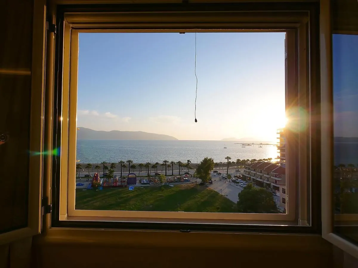 Sea Side Apartment Vlorë