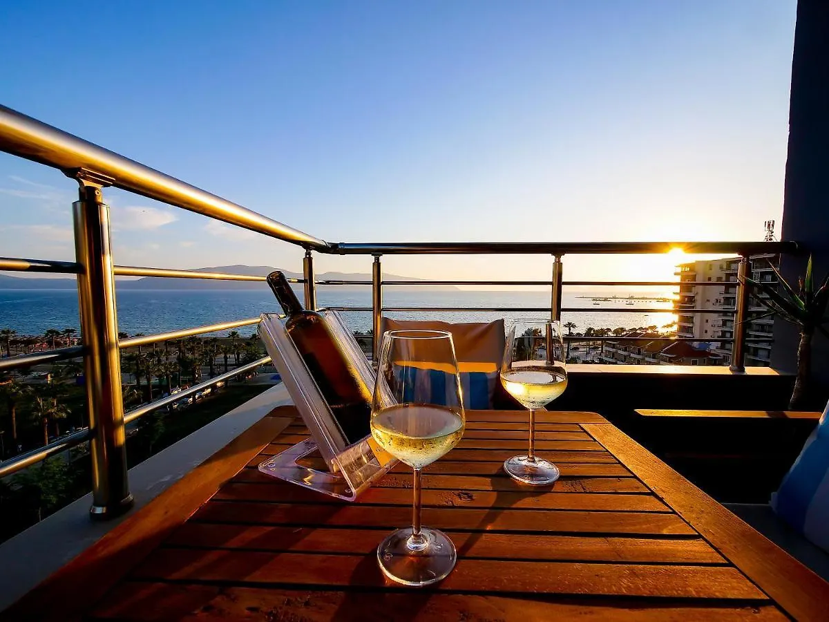 Sea Side Apartment Vlorë