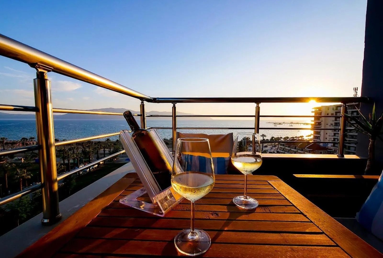 Sea Side Apartment Vlore Albania